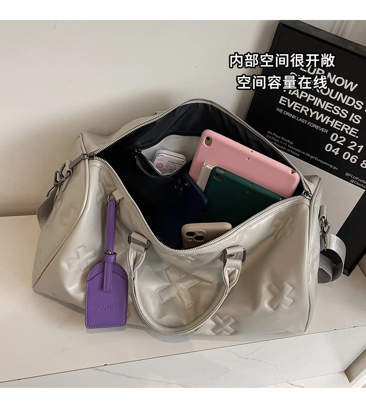 Chic Travel Tote for Trendy Girls